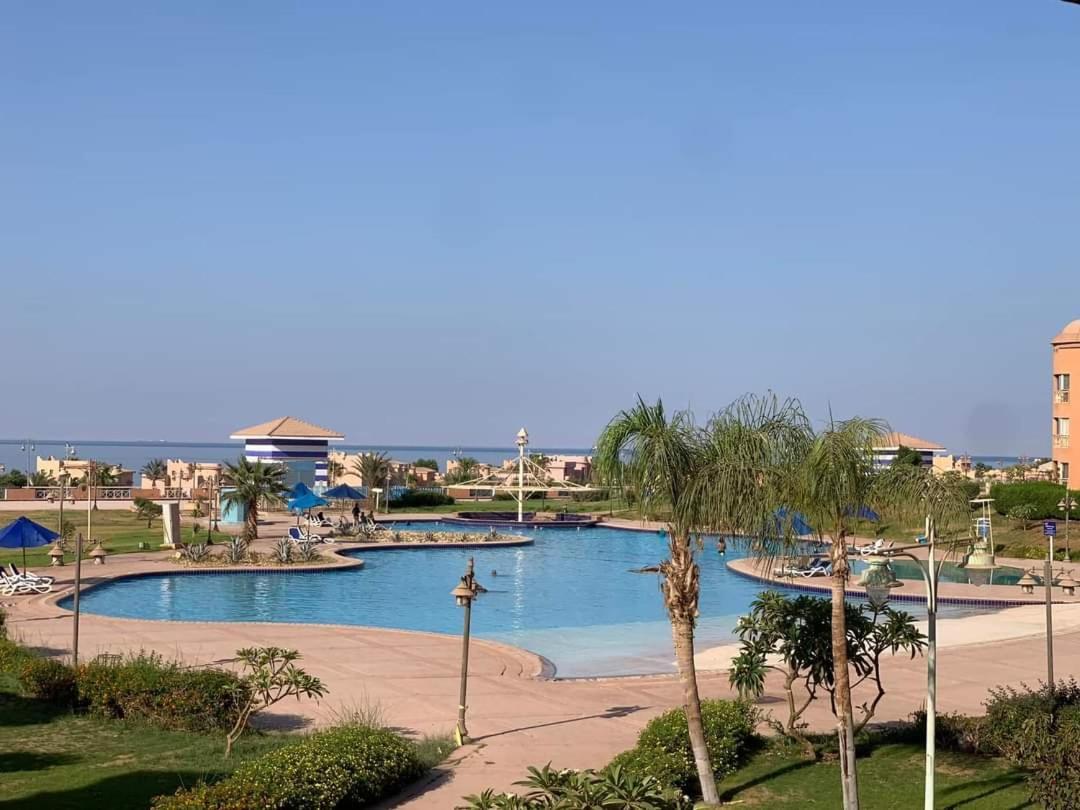 بورتو السخنة ابراج على البحر Ain Sukhna Exterior photo